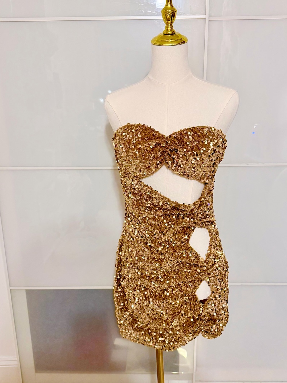 NWT Alglist Gold Sequin Cutout Mini Dress Size Large